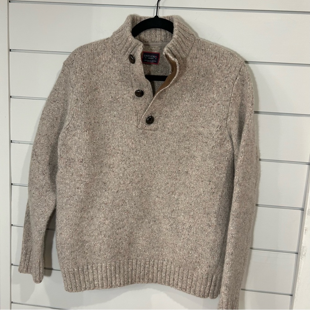 Untuck-it Button neck Donegal Sweater size medium